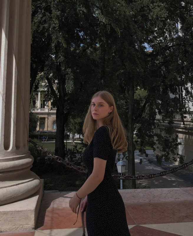 Orosz Andrea - Jog szak, IV. év
