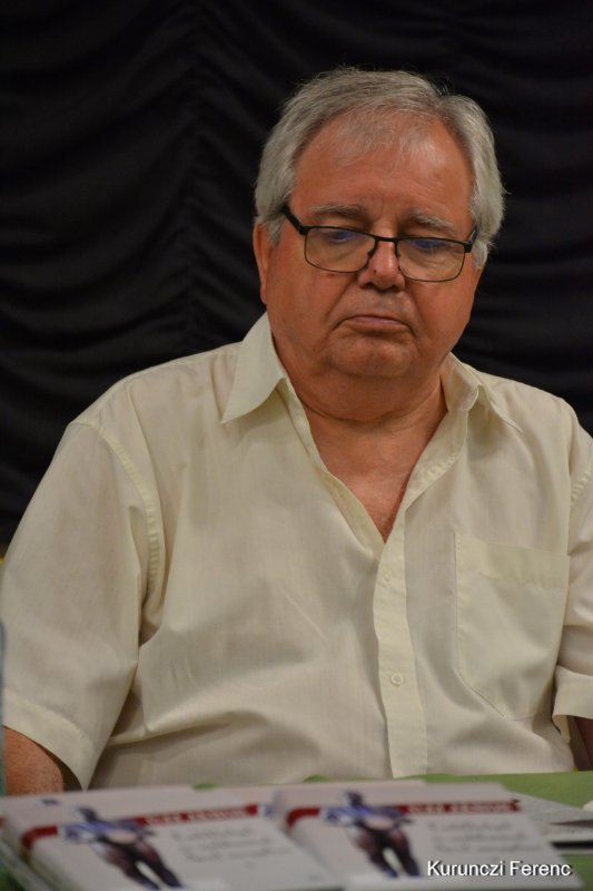 dr. Bodó Barna