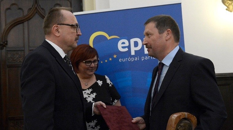 Bakk Miklós kapta idén a Lőrincz Csaba-díjat